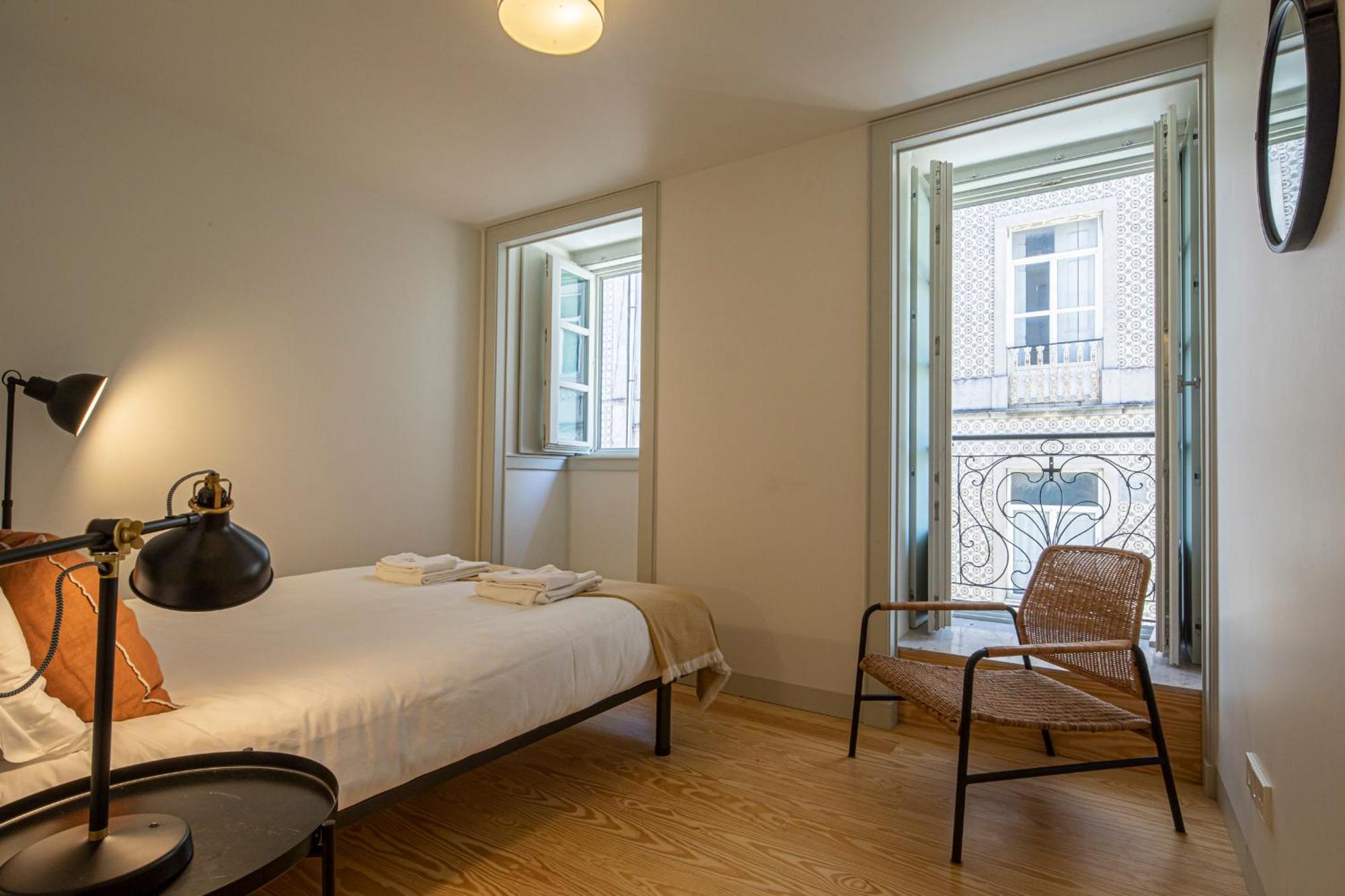 Castelo Superior Two Bedroom By Les Deux Mariettes * Lisboa