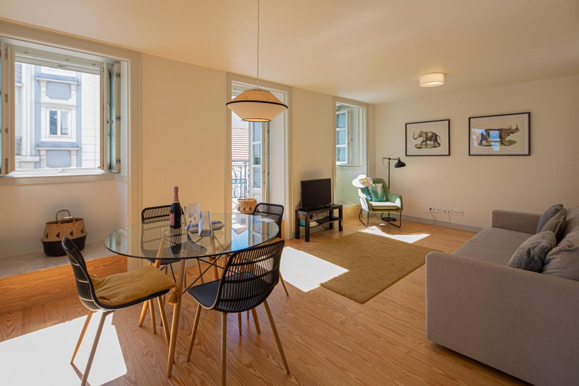 Castelo Superior Two Bedroom By Les Deux Mariettes