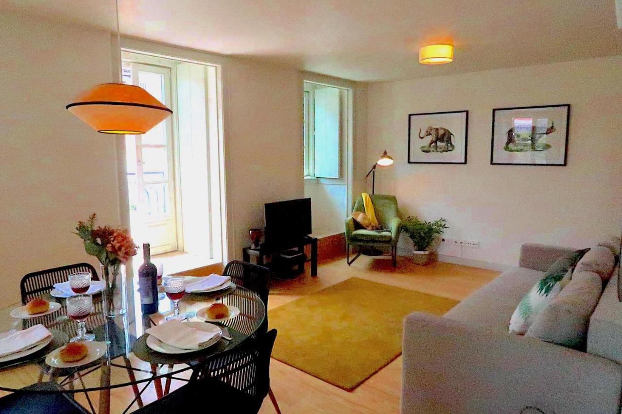 Apartment Castelo Superior Two Bedroom By Les Deux Mariettes *