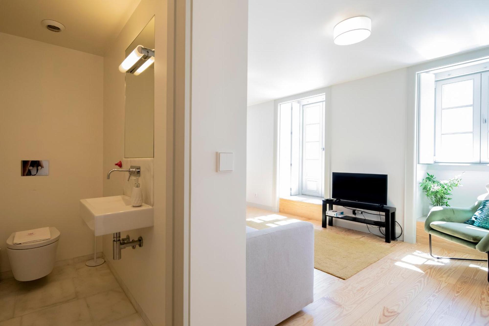 Castelo Superior Two Bedroom By Les Deux Mariettes *